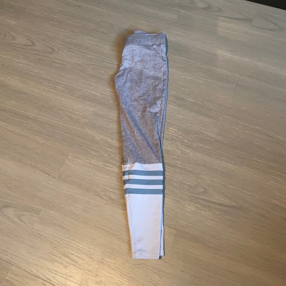 Bombshell sock workout leggings